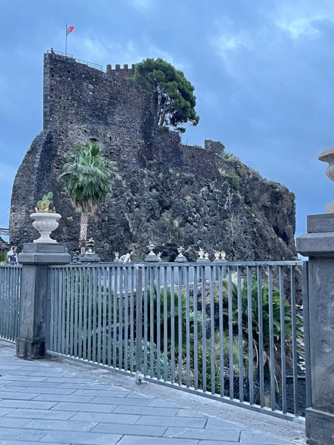Donna Serena Aci Castello Zewnętrze zdjęcie